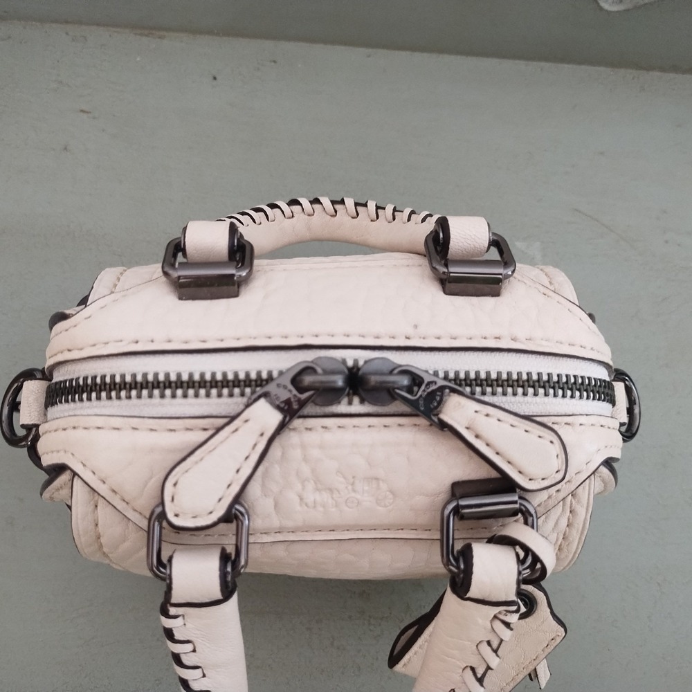 Very Rare Limited Edition Coach Ace 14 Nappa Pebbled Leather in Chalk Whipstitch - Picture 12 of 14